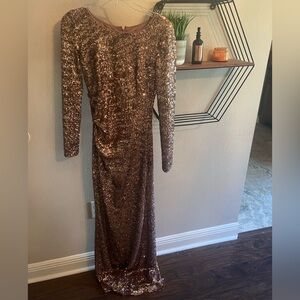 Vince Camuto dress.